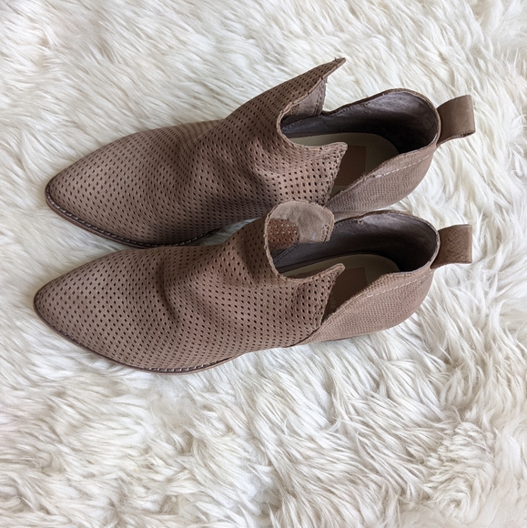 Dolce Vita Perforated Leather Ankle Boots Size 7 - Picture 8 of 8